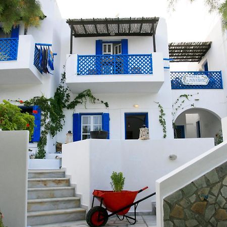 Maganas Hotel Livadi  Extérieur photo