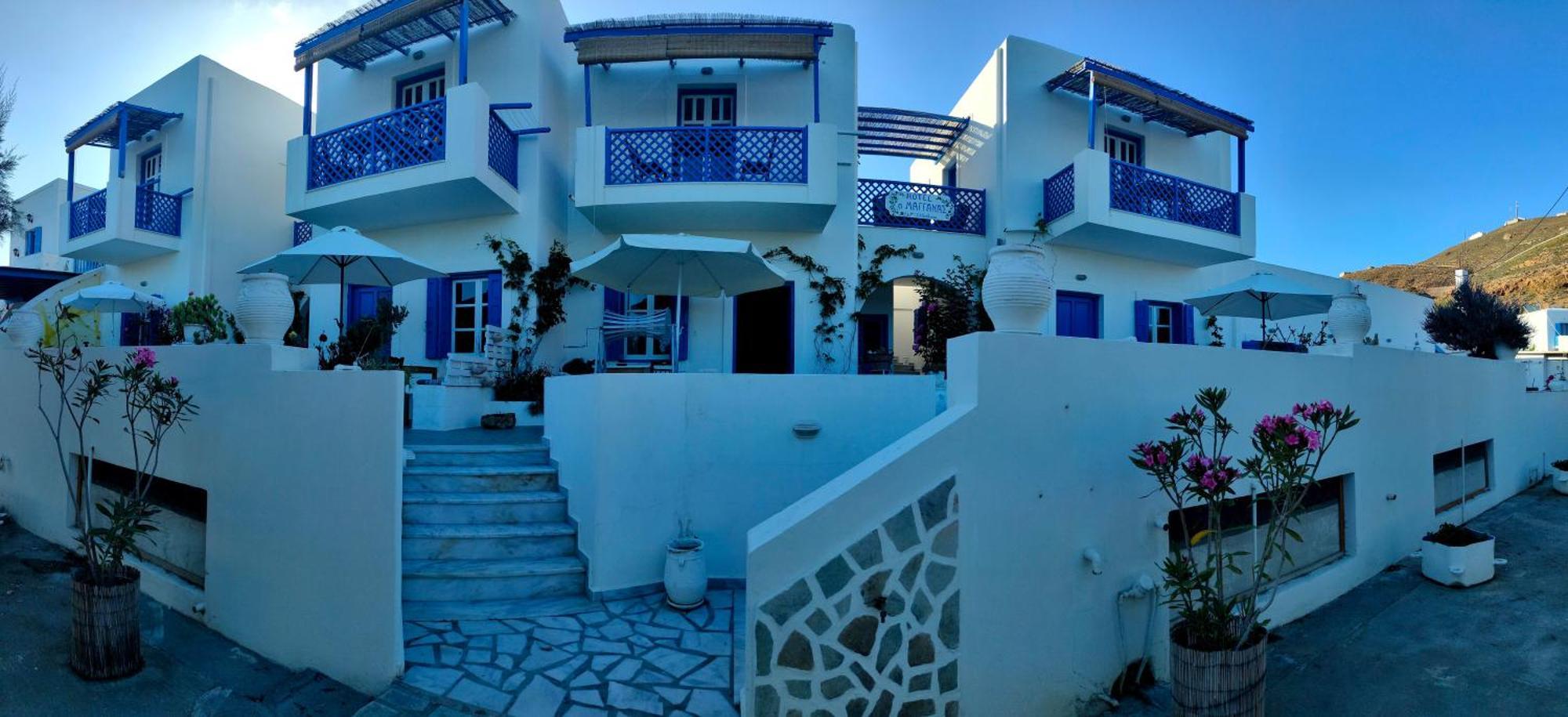 Maganas Hotel Livadi  Extérieur photo
