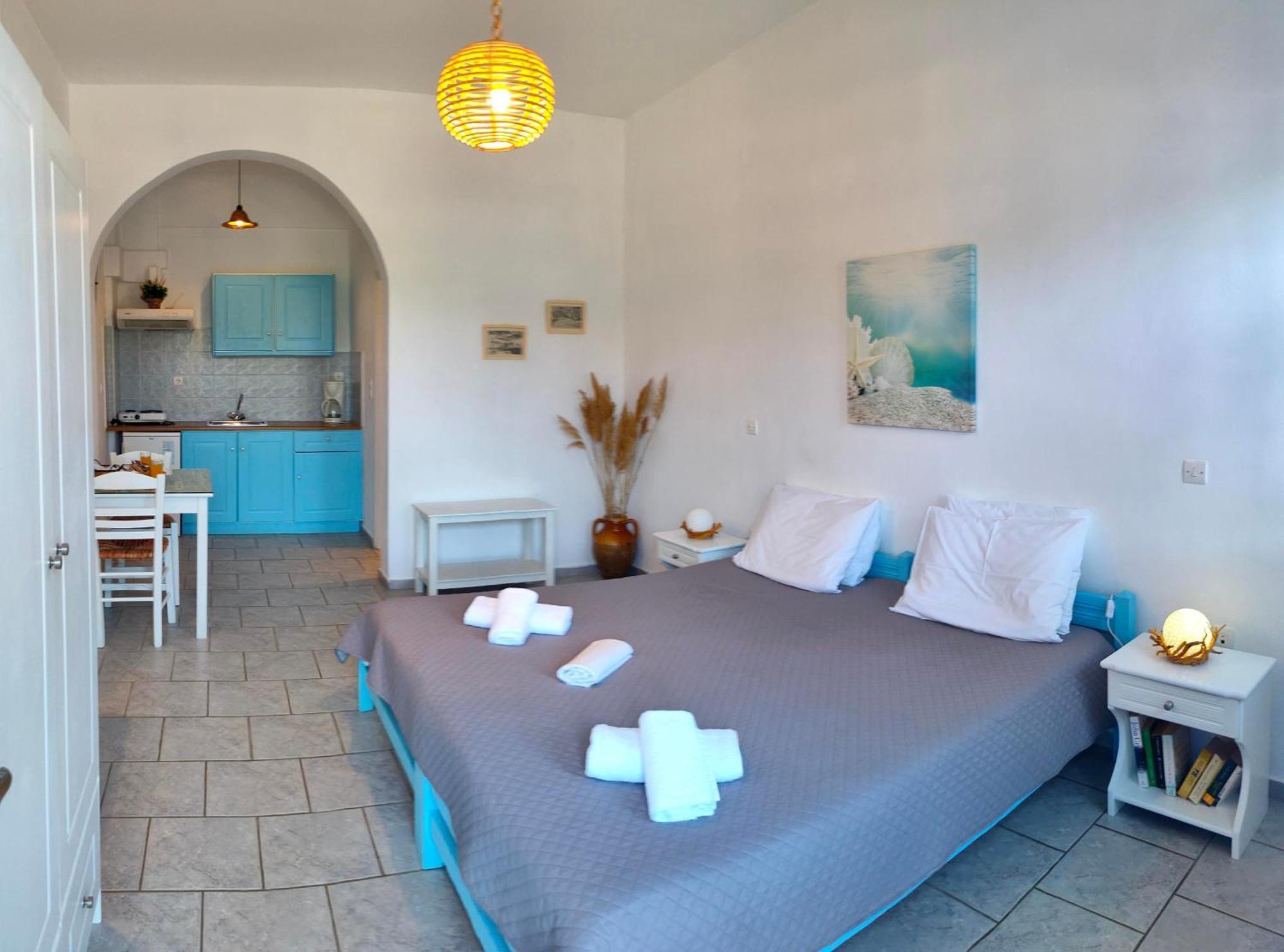 Maganas Hotel Livadi  Extérieur photo