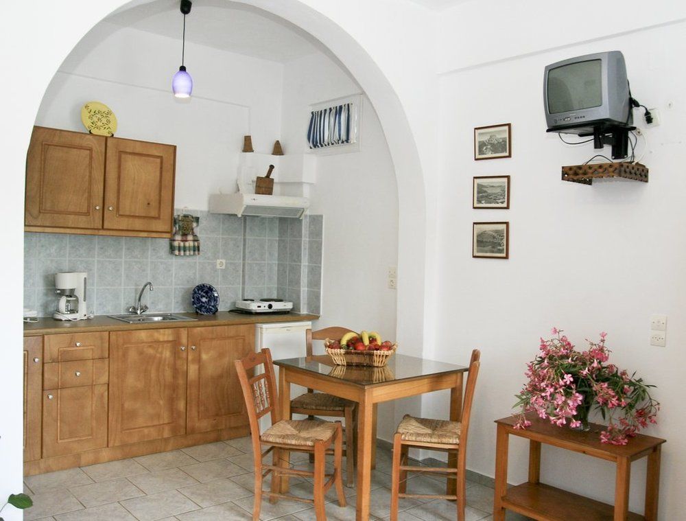 Maganas Hotel Livadi  Extérieur photo