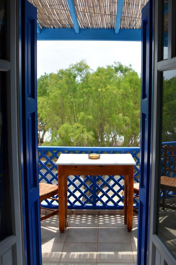 Maganas Hotel Livadi  Extérieur photo