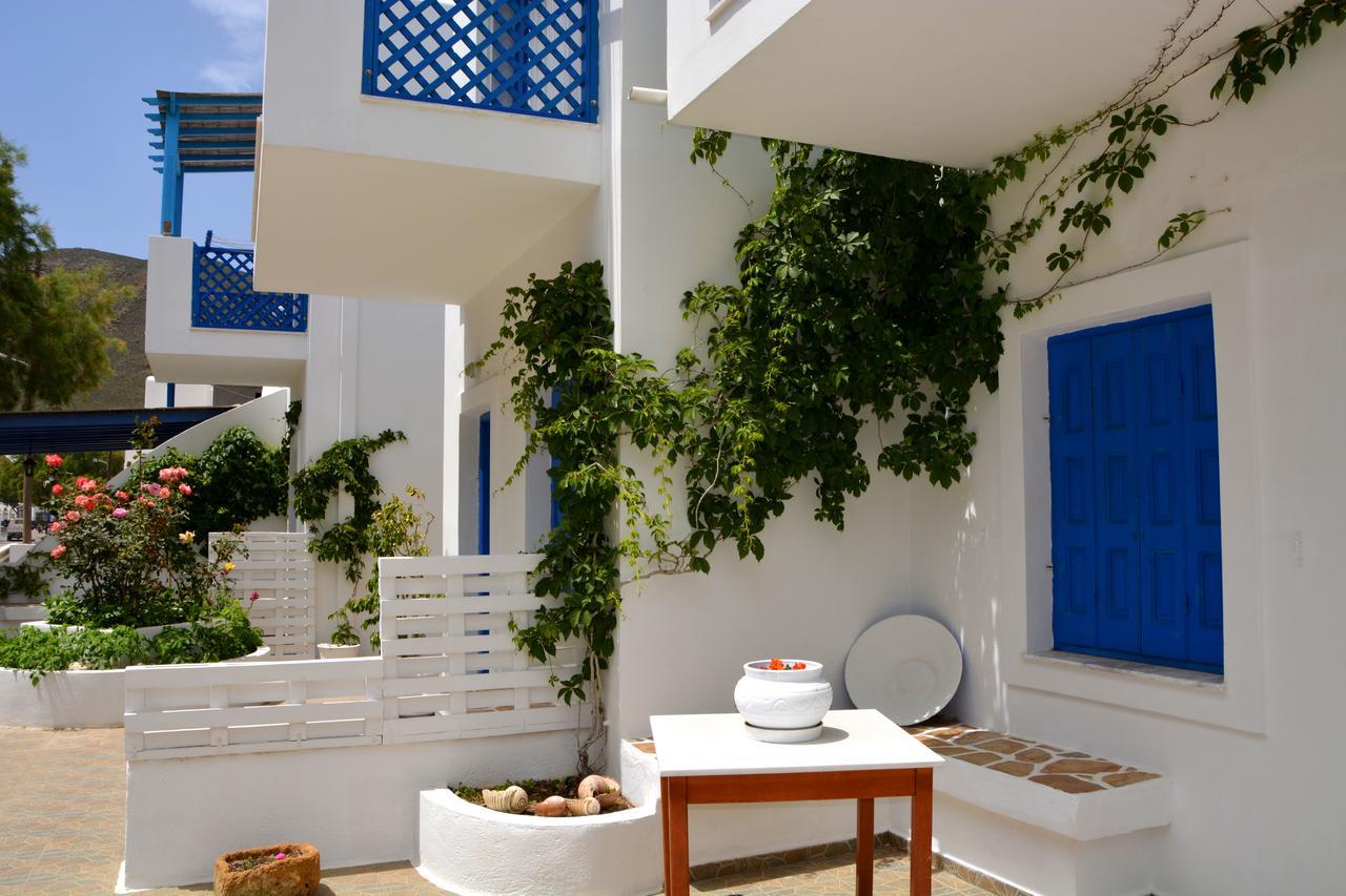 Maganas Hotel Livadi  Extérieur photo